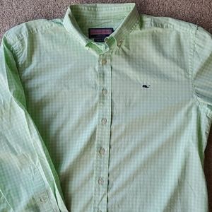 Vineyard Vines large button down shirt